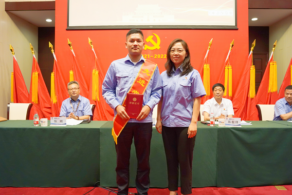 291656499922165483.png 先進黨支部 網(wǎng)站.png